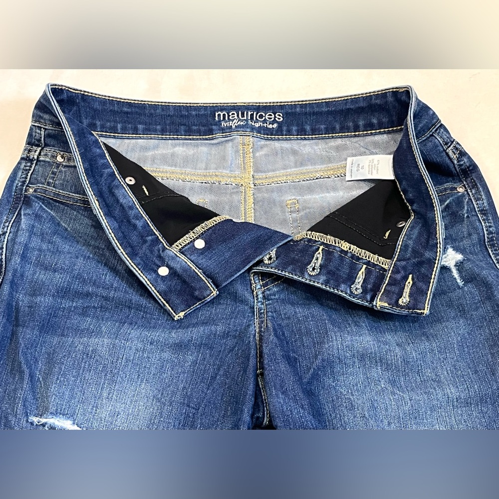 Maurices Everflex High Rise Distressed Blue Women’s Stretchy Jeans Size 10 - Picture 11 of 16